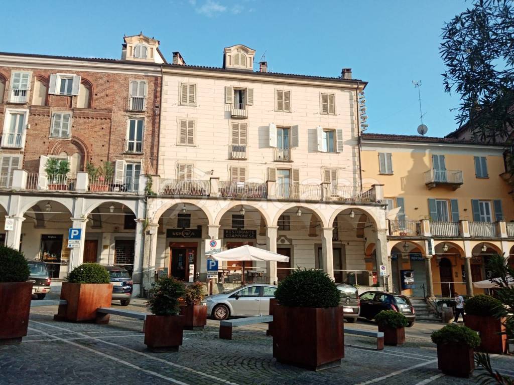 Appartamento in vendita a Moncalieri piazza Vittorio Emanuele II