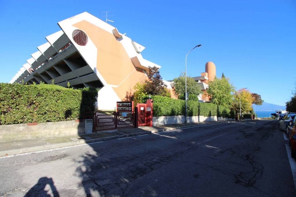 Appartamento in vendita a Desenzano del Garda via Guido Zadei, 48