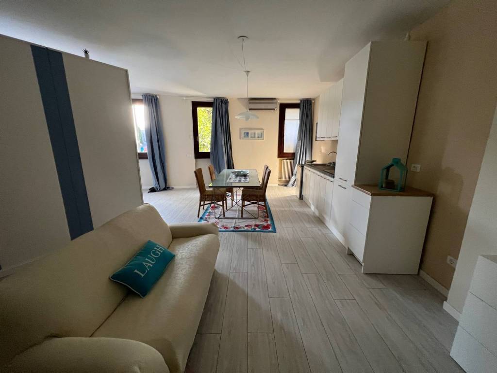 Appartamento in affitto a Sarnico via Roma, 50/b