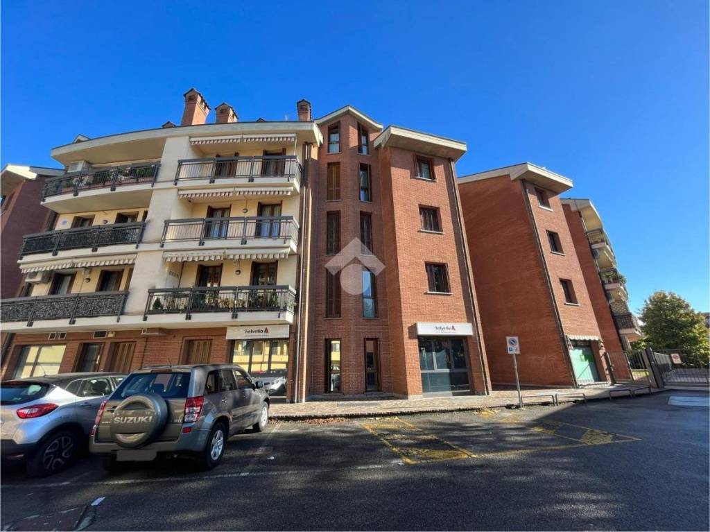 Appartamento in vendita a Giussano via Filippo Corridoni, 19
