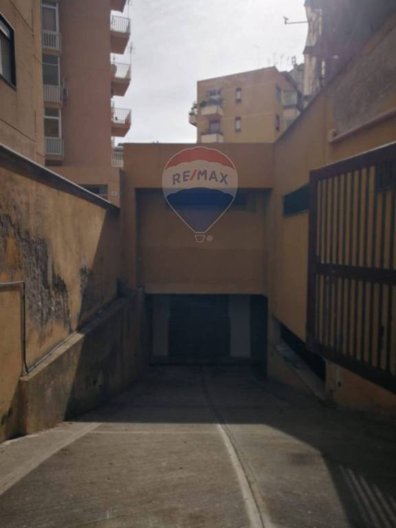 Garage in vendita a Palermo via Madre Carmela Prestigiacomo, 3/d