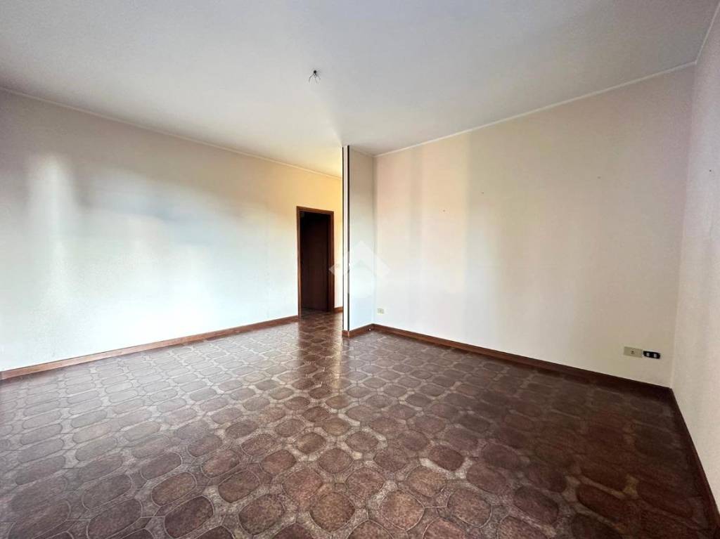Appartamento in vendita a Legnano via s. Gerolamo Emiliani