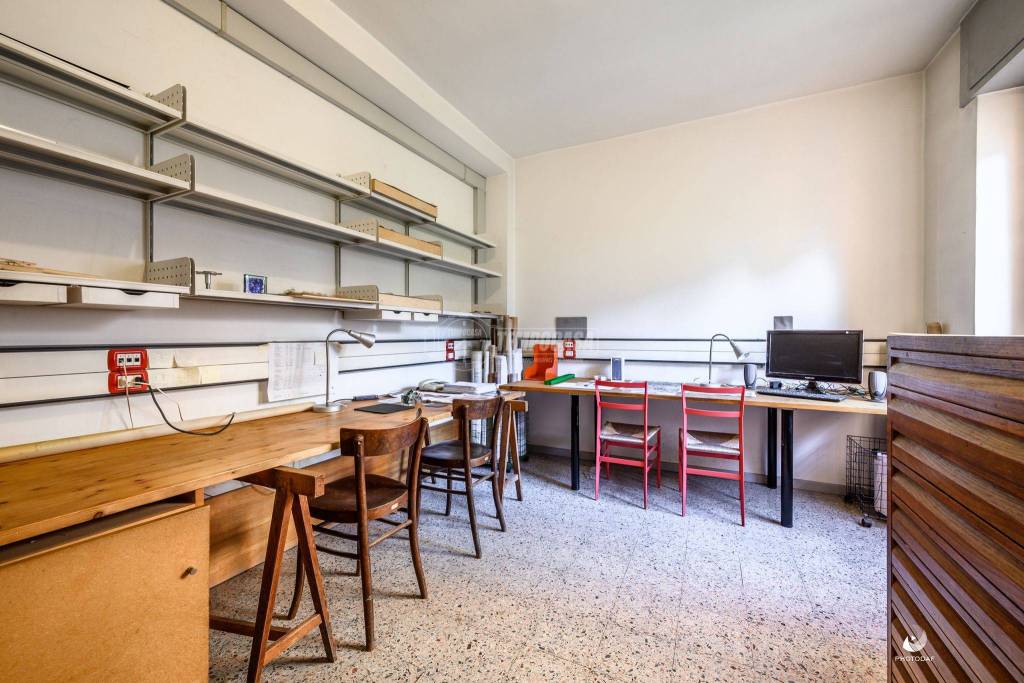 Appartamento in vendita a Milano via passo rolle