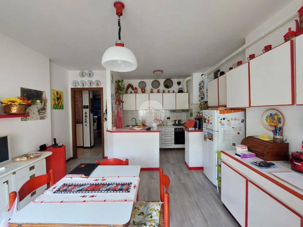Appartamento in vendita a Genova via c. Pavese, 6
