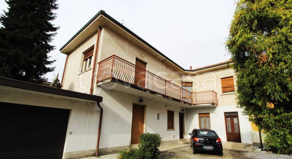 Casa Indipendente in vendita a Gorla Minore via Roma, 11