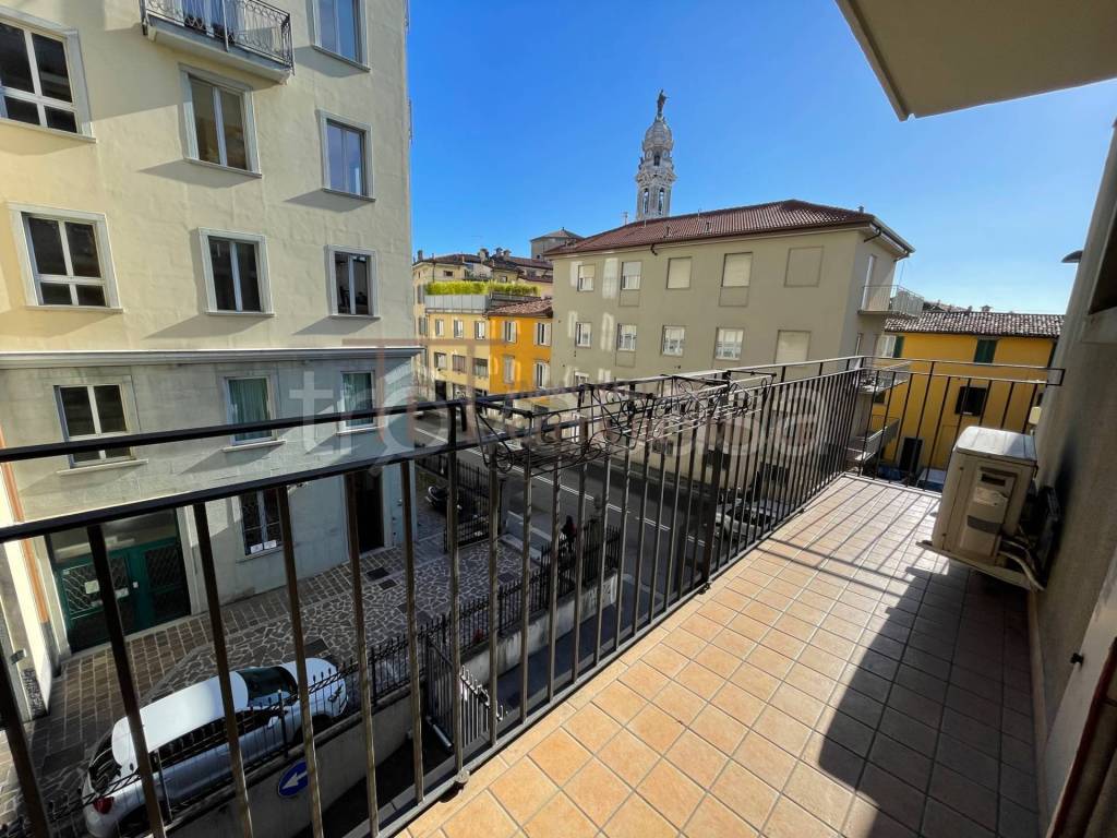 Appartamento in vendita a Bergamo via Sant'alessandro