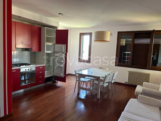 Appartamento in vendita a Castelfranco Veneto via Castellana