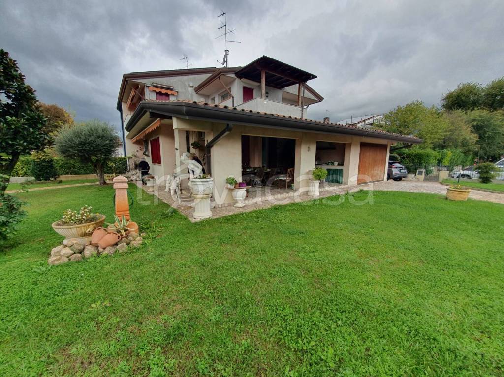 Villa Bifamiliare in vendita a Oderzo