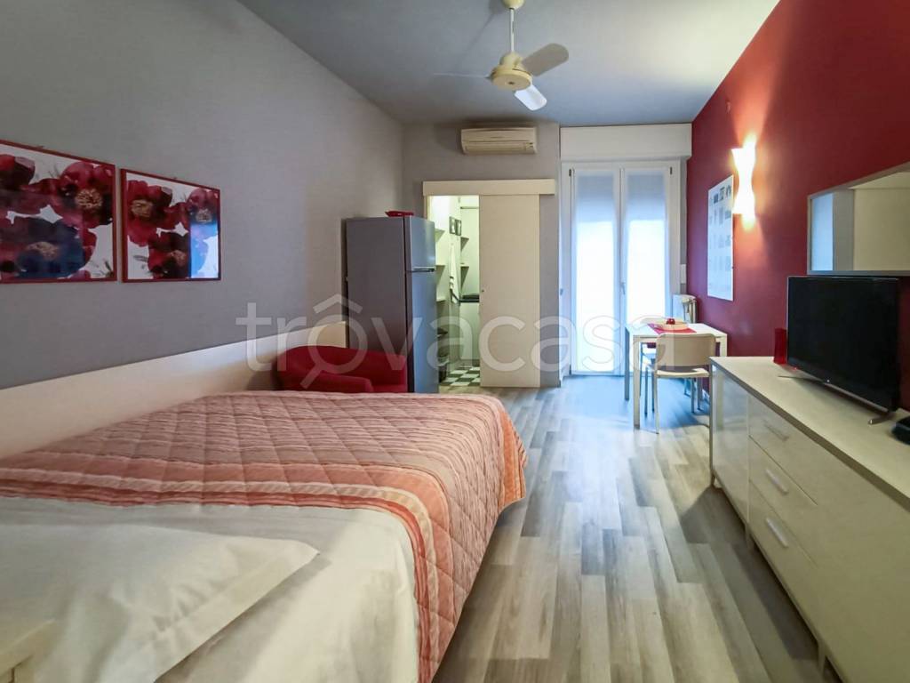 Appartamento in affitto a Milano via Macedonio Melloni