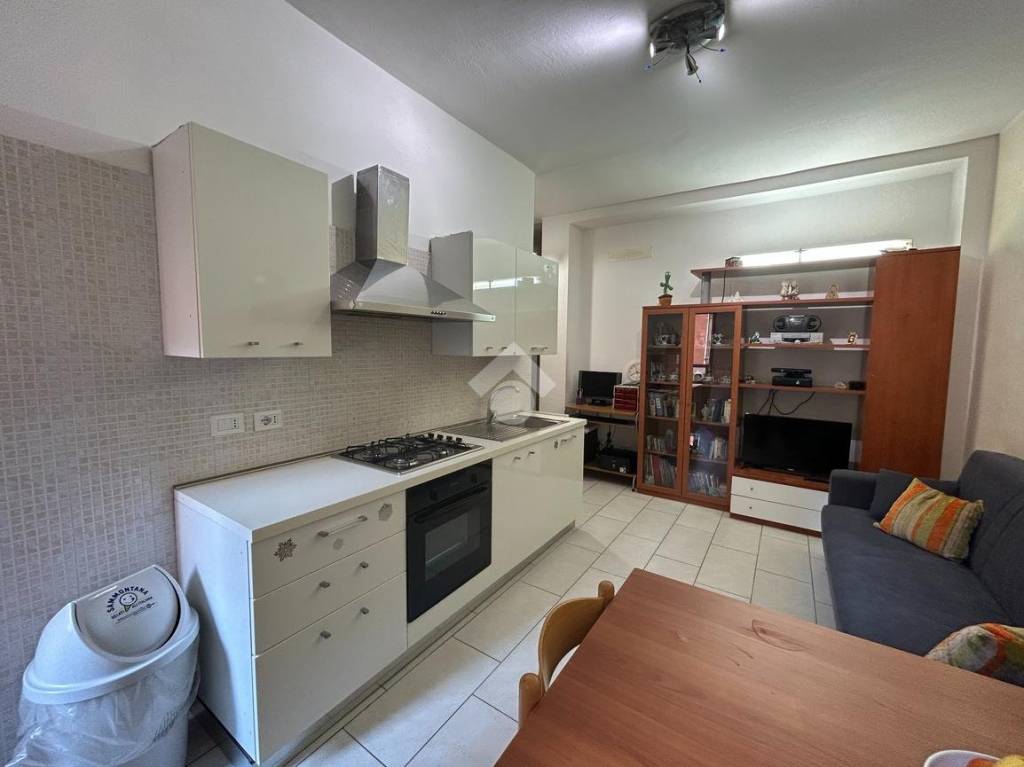 Appartamento in vendita a Milano via Esterle, 23