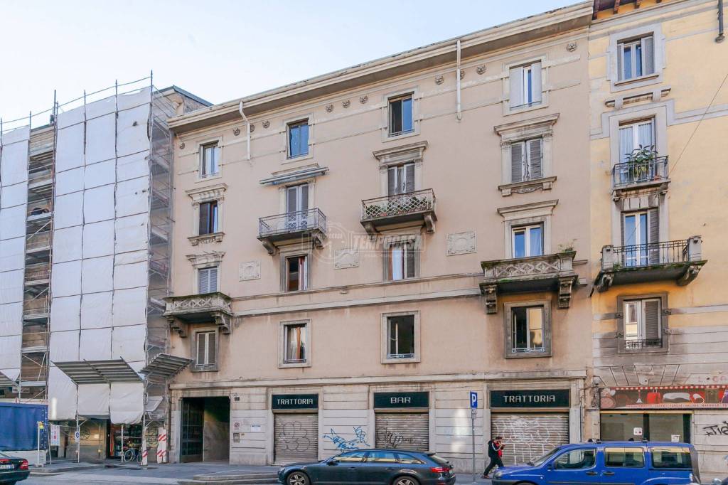Appartamento in vendita a Milano via Carlo Imbonati