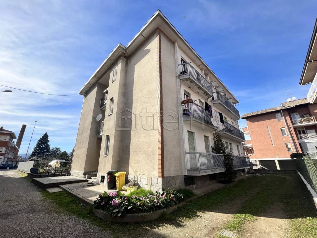 Appartamento in vendita a Biella via Zubiena