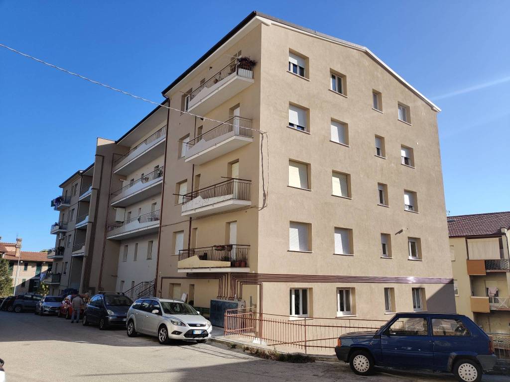 Appartamento in vendita a Recanati via Igino Simboli, 23