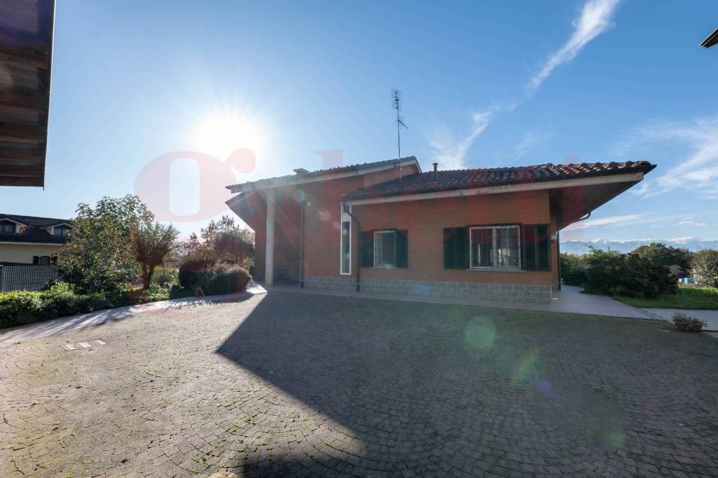 Villa in vendita a San Raffaele Cimena via Chivasso, 64