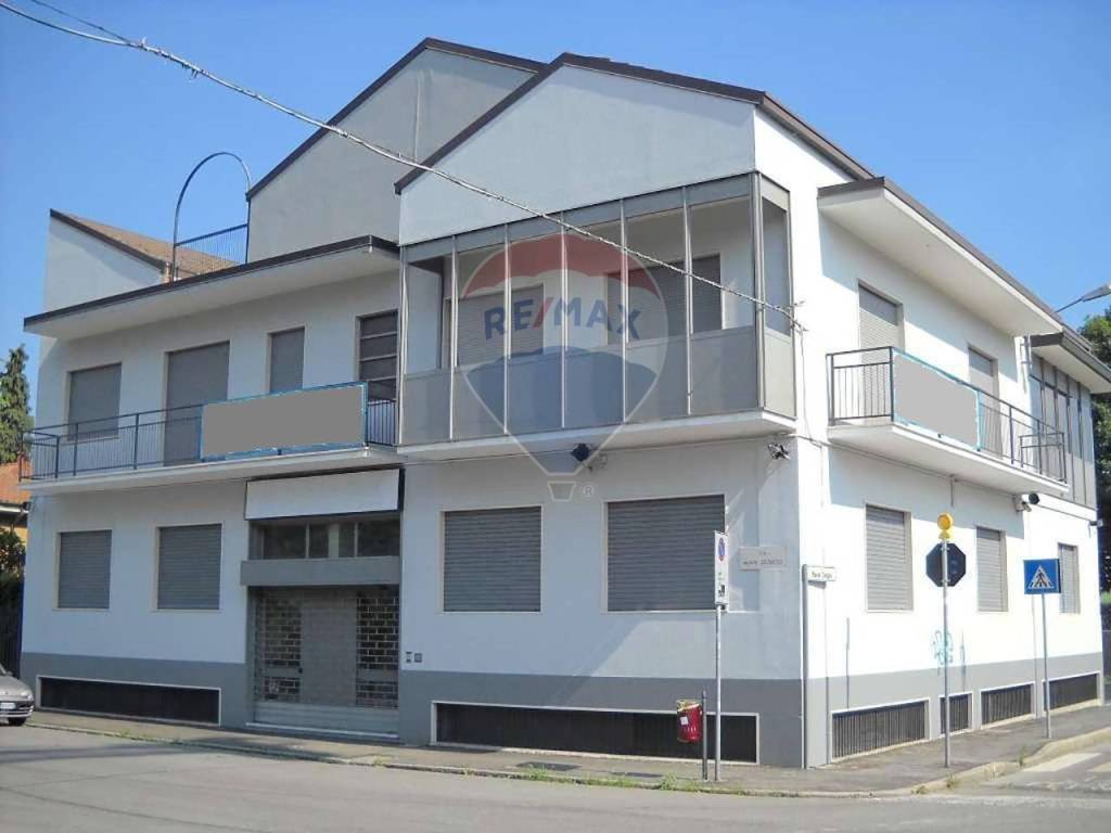 Casa Indipendente in vendita a Monza via Monte Oliveto, 7