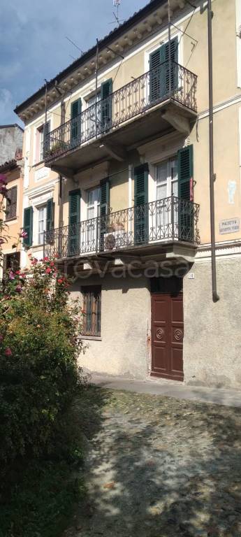 Casa Indipendente in in vendita da privato ad Acqui Terme piazzetta Giuseppe Verdi, 11