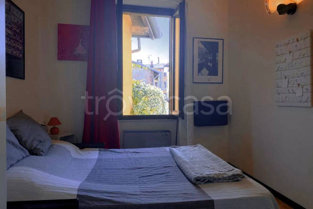 Appartamento in affitto a Milano vicolo Privato Lavandai