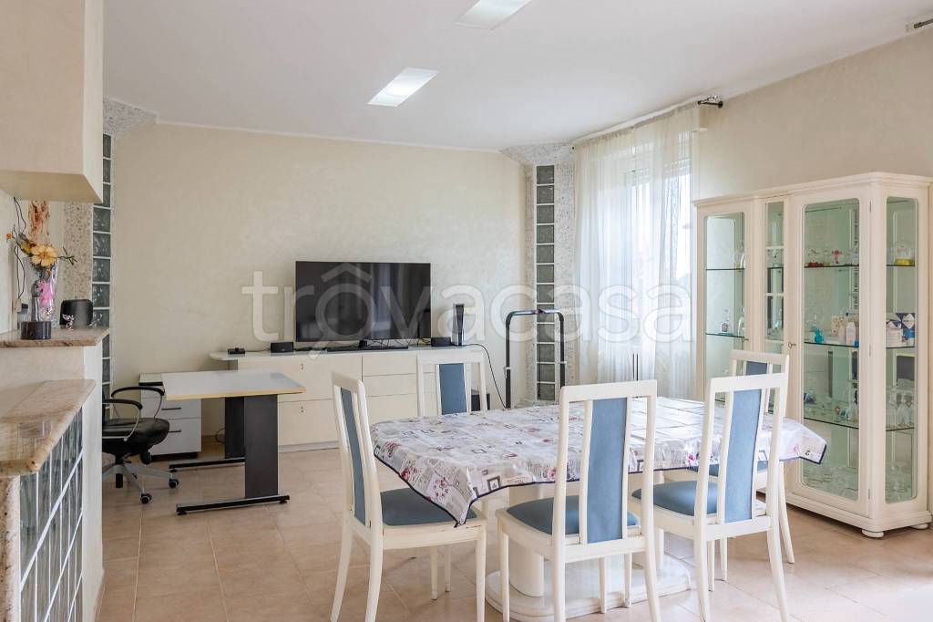 Appartamento in vendita a Capriate San Gervasio via 25 Aprile, 20