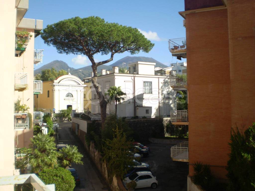 Appartamento in vendita a Portici via Giuseppe Verdi, 32