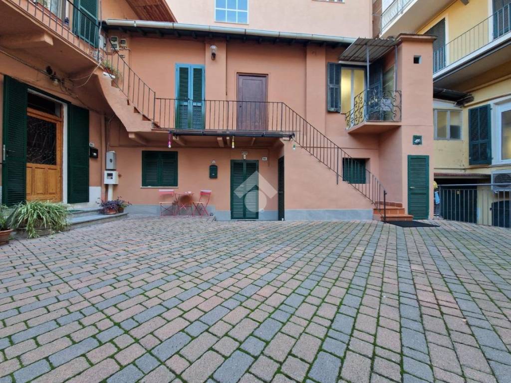 Appartamento in vendita a Ventimiglia via Cavour, 93