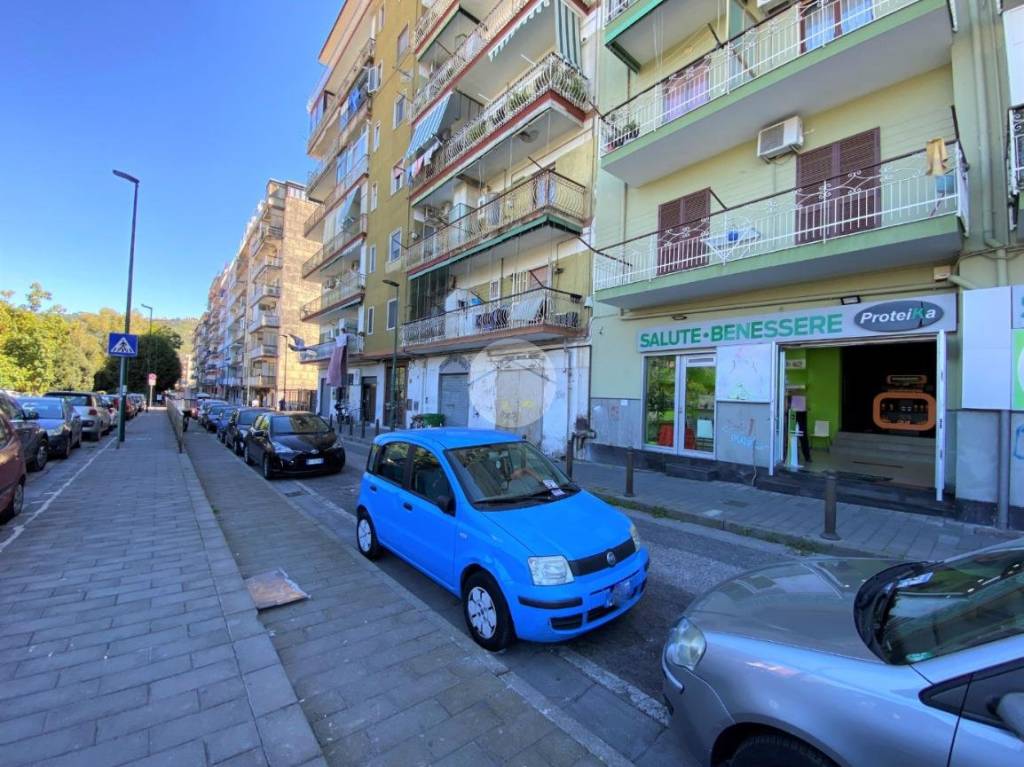 Appartamento in vendita a Napoli via nabucco, 62