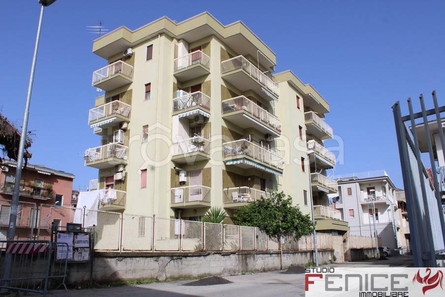 Appartamento in vendita ad Aversa via Ugo Foscolo, 13
