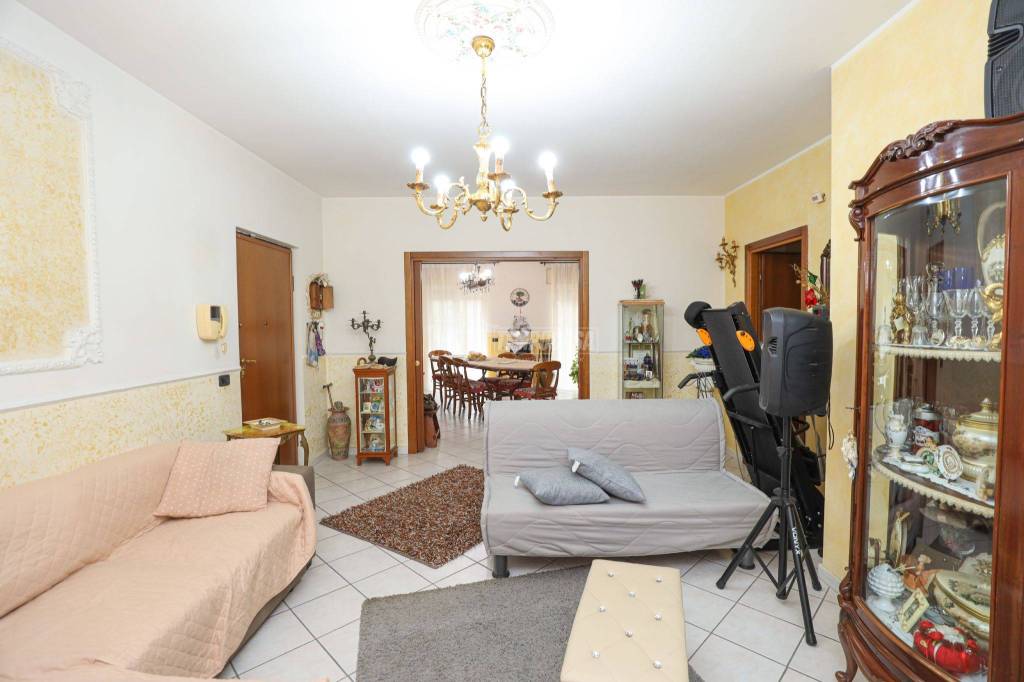 Appartamento in vendita ad Aversa via Gioberti 9