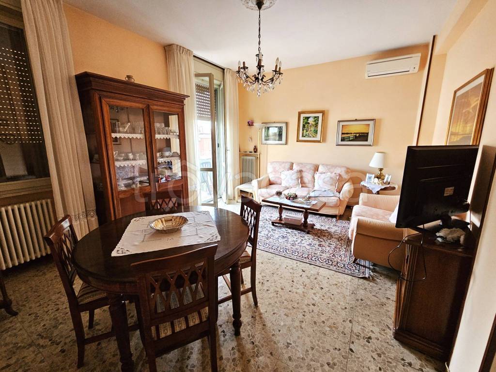 Appartamento in vendita a Guastalla via Luigi Gonzaga, 4A