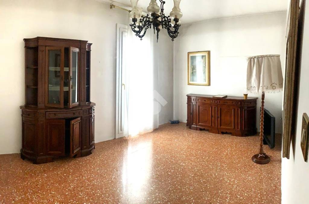 Appartamento in vendita a Treviso via Toscana, 10