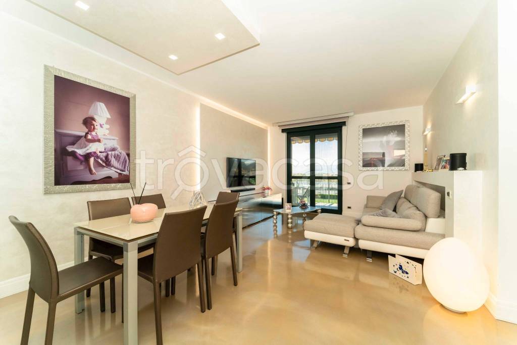Appartamento in vendita a Moncalieri strada Genova, 228/1