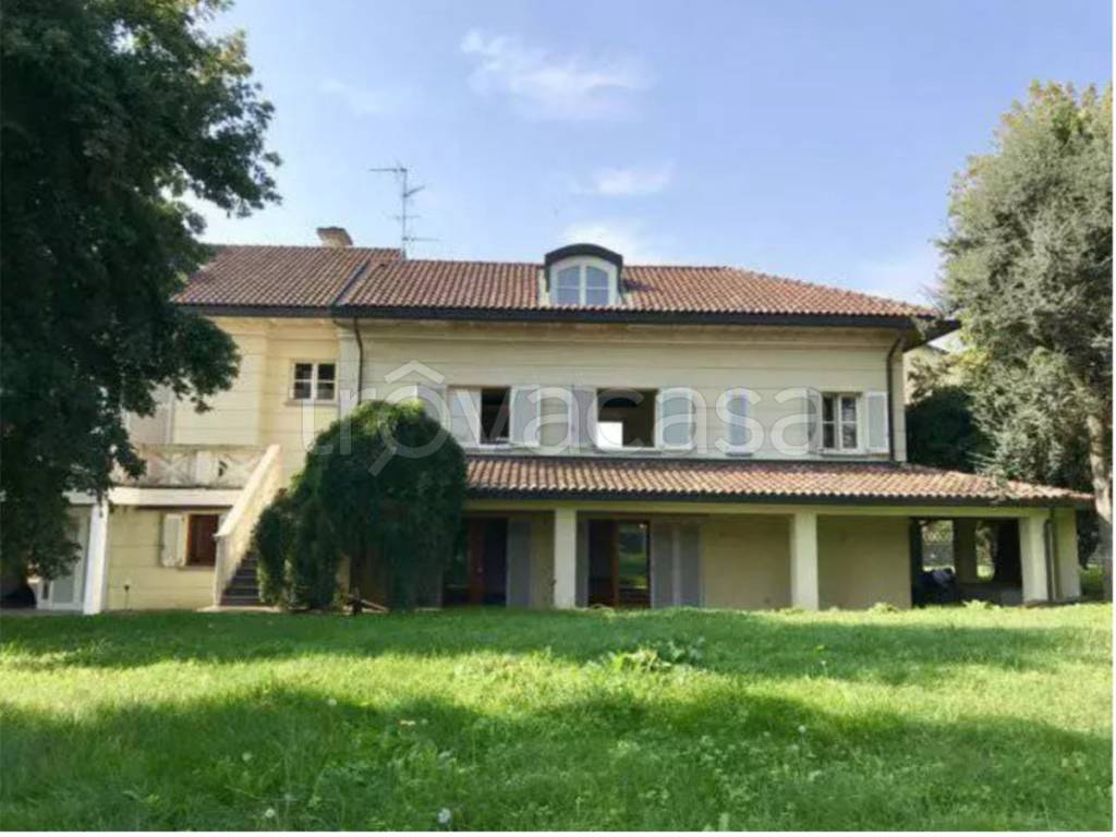 Villa in vendita a Zibido San Giacomo via Palmiro Togliatti, 1