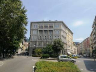 Posto auto in vendita a trieste 