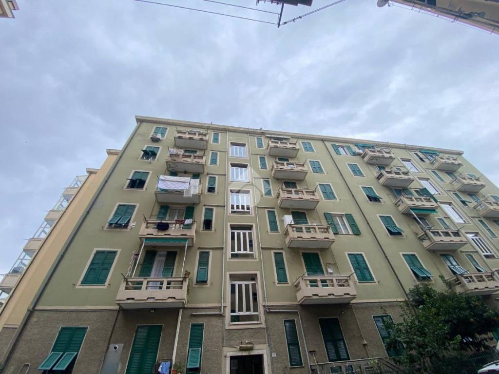 Appartamento in vendita a Genova via Piero Maroncelli