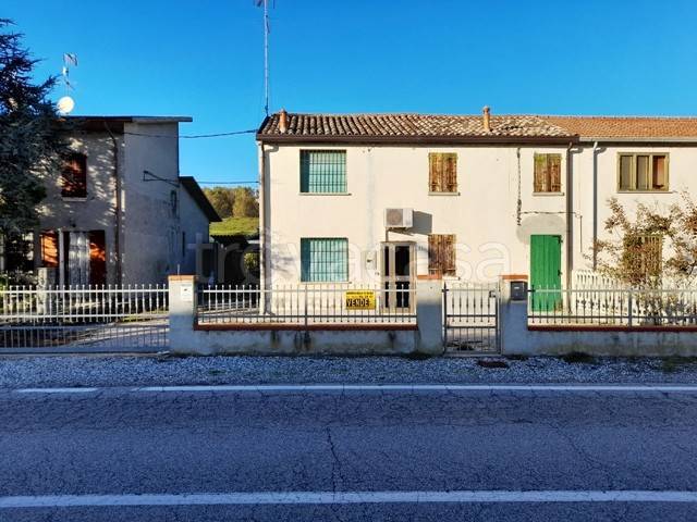 Villa Bifamiliare in vendita a Riva del Po piazza Progresso