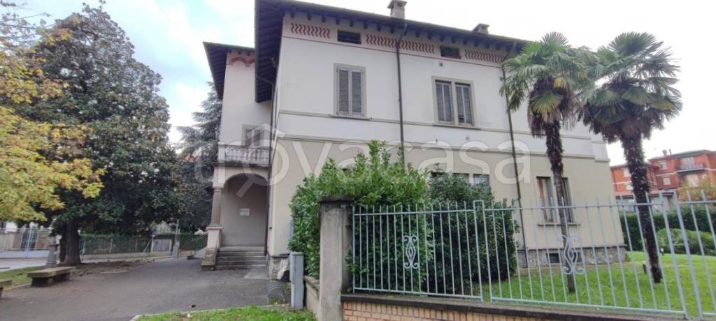 Appartamento in vendita a Cassago Brianza via Alessandro Volta, 2A