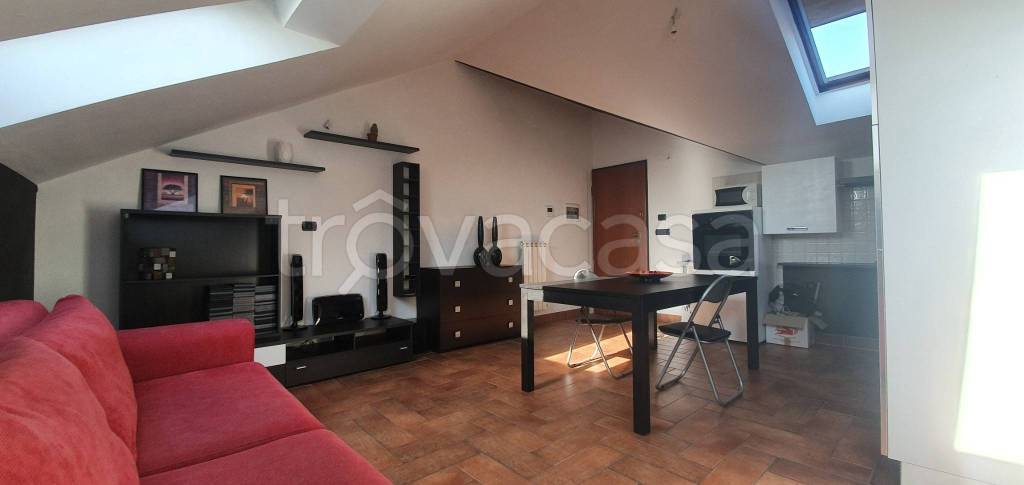 Appartamento in vendita a Piossasco via Giorgio Bertacchi, 1