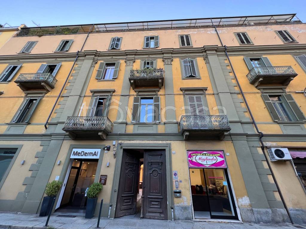 Appartamento in vendita ad Alessandria via Camillo Benso di Cavour, 73