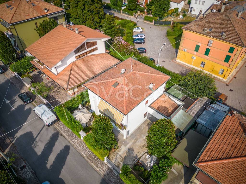 Villa Bifamiliare in vendita a Carpi via Alvise Cadamosto, 7