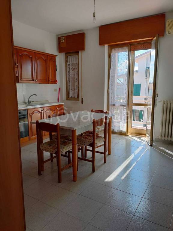 Appartamento in affitto a Portocannone via Garibaldi
