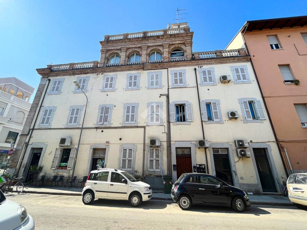 Appartamento in vendita a Porto San Giorgio via Giordano Bruno, 103