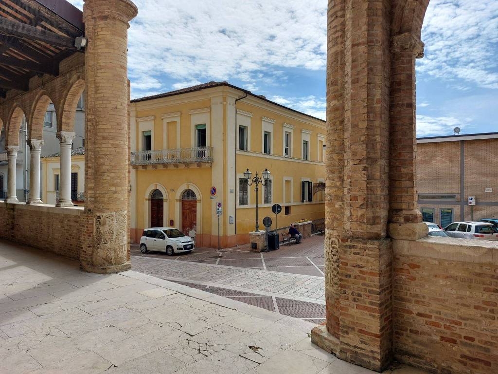 Appartamento in in vendita da privato a Città Sant'Angelo corso Vittorio Emanuele, 17
