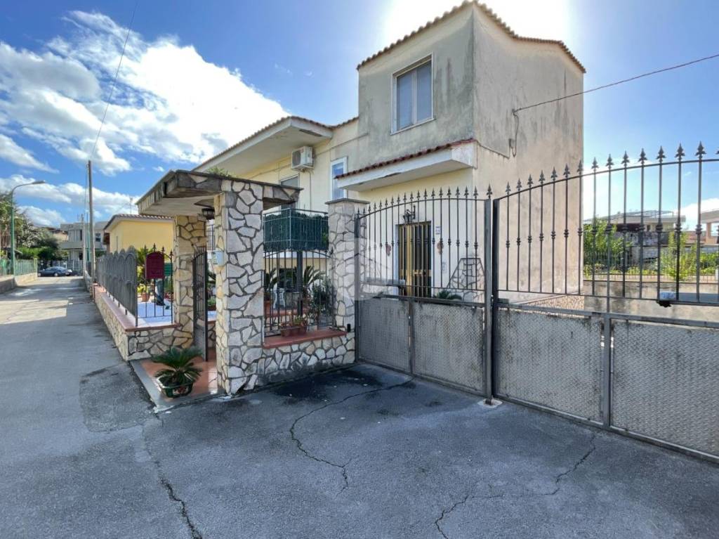Villa in vendita a Scafati via Mortellari Cortile Casciello, 1