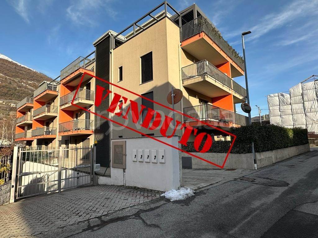 Appartamento in vendita a Morbegno via Bottà, 115