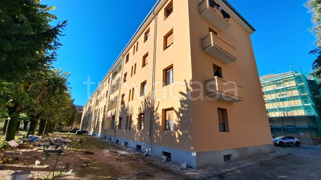 Appartamento in vendita a Gallarate via Angelo Pegoraro, 53