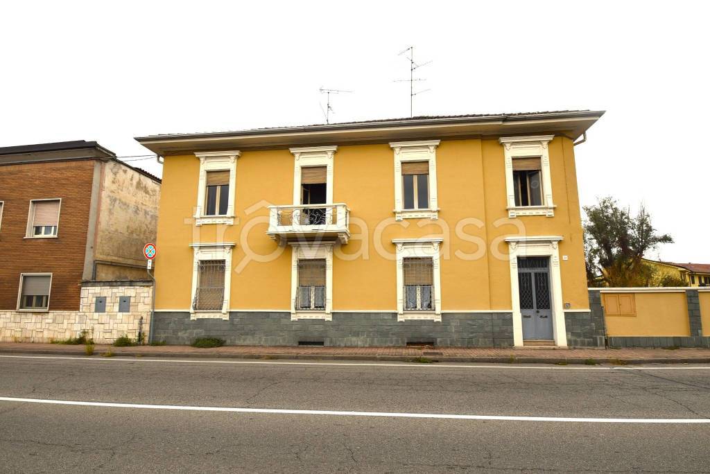 Villa Bifamiliare in vendita a Vercelli via Leonardo Walter Manzone