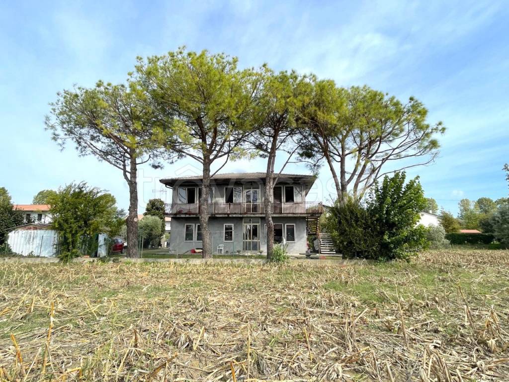 Villa in vendita a Piove di Sacco via Fratelli Sanguinazzi