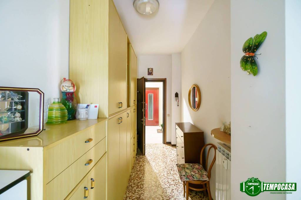 Appartamento in vendita a Nova Milanese via Aspromonte, 15