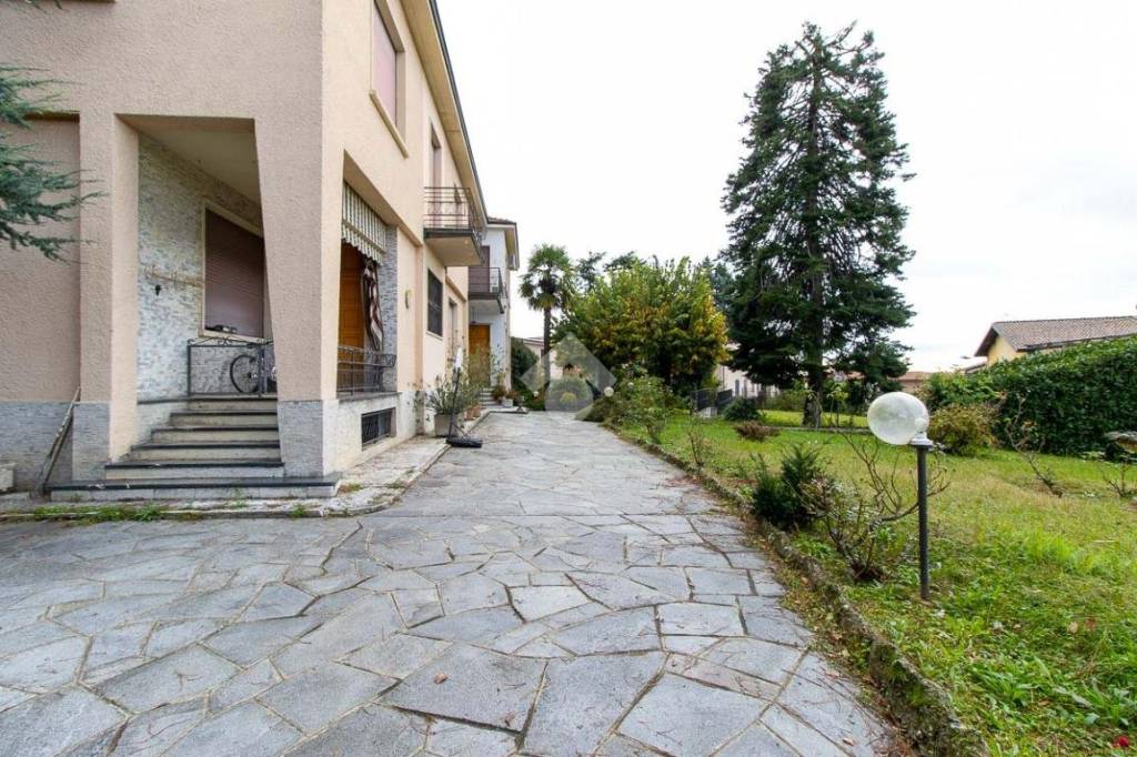 Villa in vendita a Missaglia via s. Bartolomeo, 1