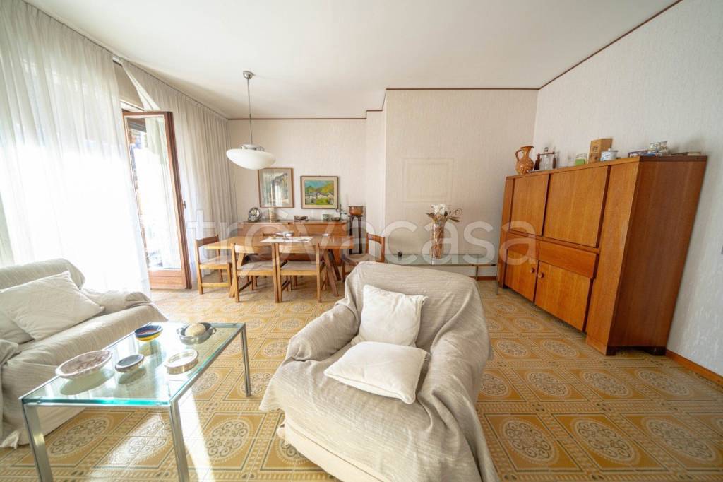 Appartamento in vendita a Sondrio via Colonnello Alessi, 16