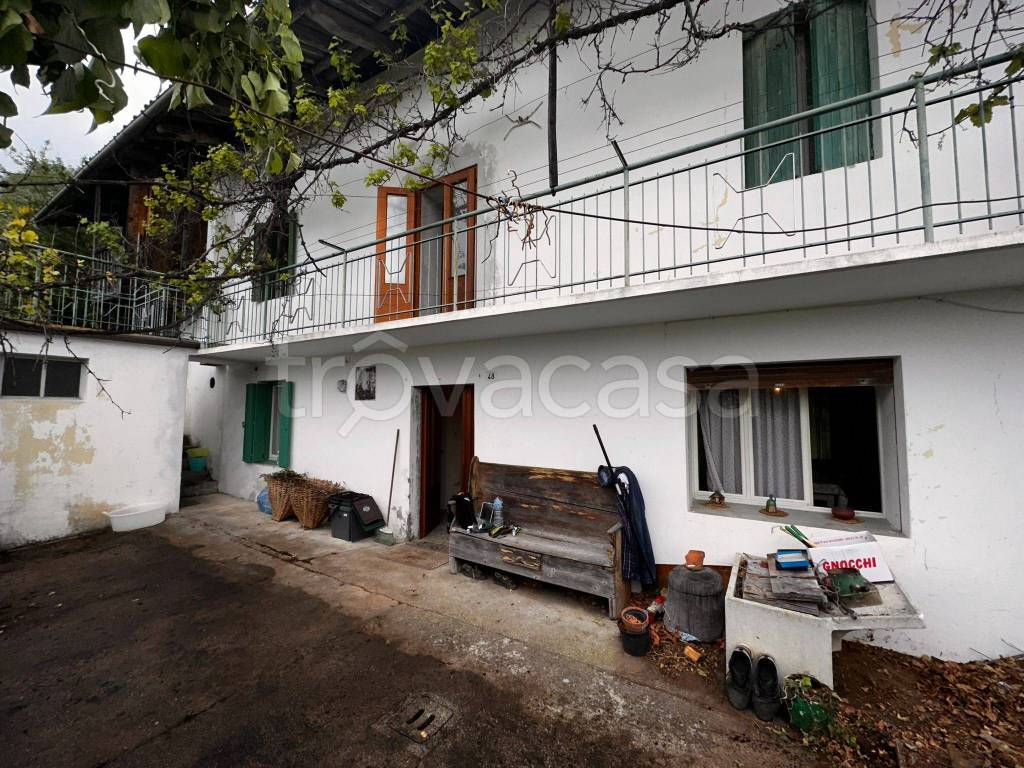 Casa Indipendente in in vendita da privato ad Ampezzo frazione Voltois, 9